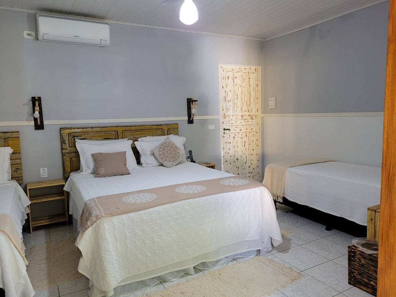 Foto 8 von 16: Quadruple Room - Disability Access