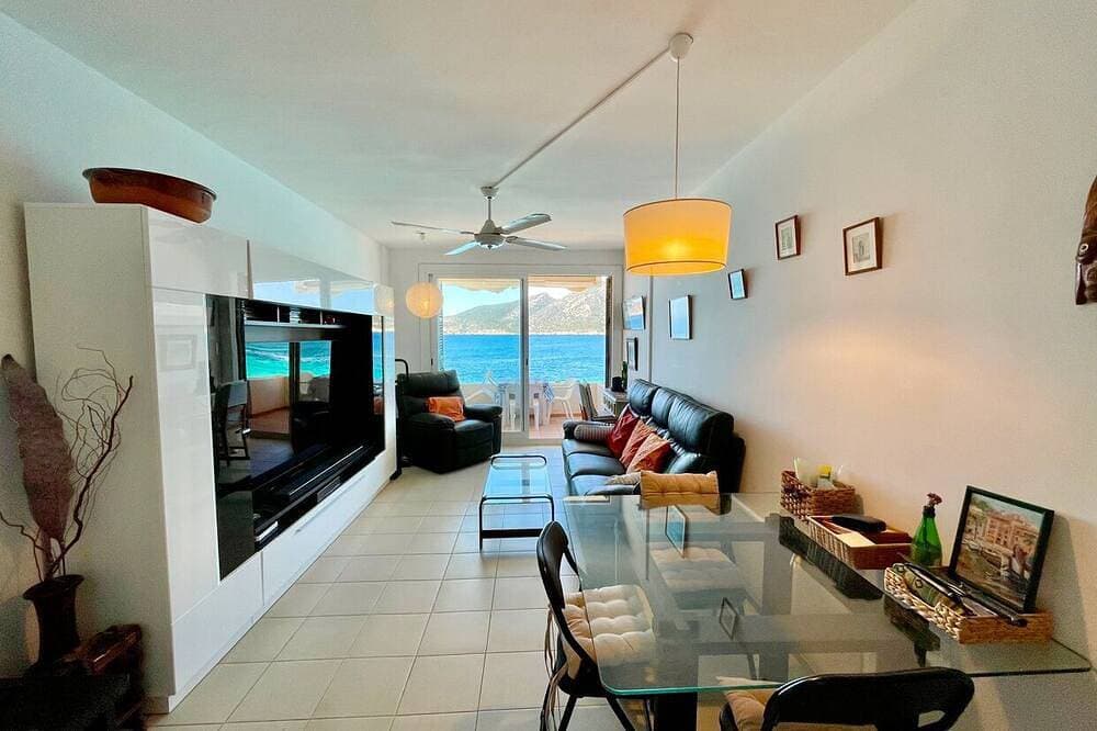 Foto 9 von 19: Waterfront apartment