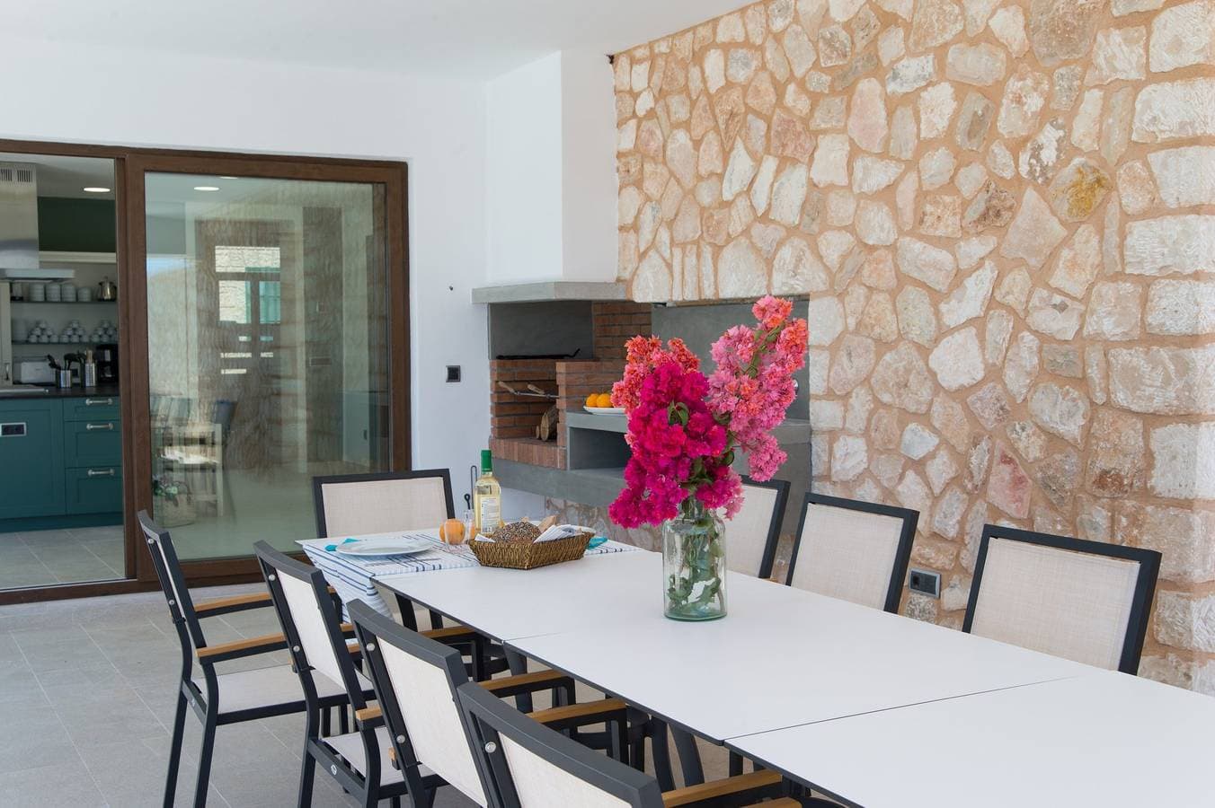 Foto 3 von 19: Luxury Cala D'or Villa | Casa Ferrer Horta | 5 Bedrooms | Great Sea Views | Perfect for Families