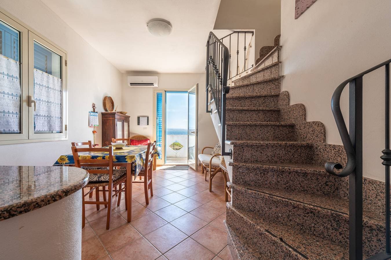 Foto 9 von 28: Ferienhaus Casa Vacanze 21 Aprile - 1 mit Meerblick und Terrassen