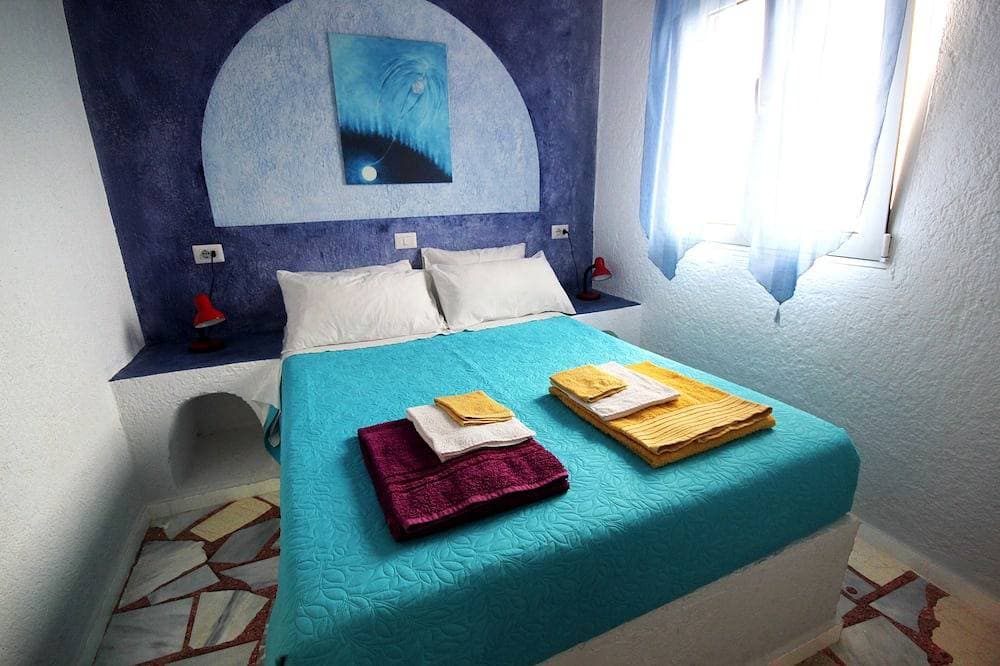 Foto 3 von 13: Das Blue Moon Apartment \"Iris Blu\", Meerblick, 500 Meter vom Strand entfernt