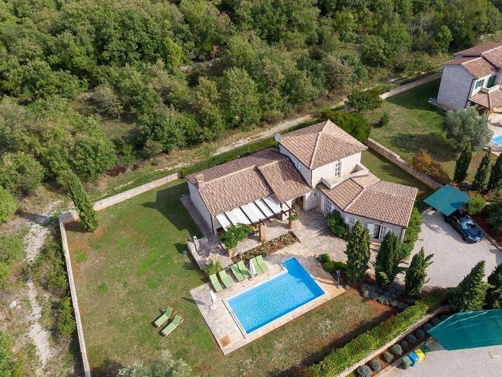 Foto 3 von 43: Villa in Sveti Lovrec mit Schwimmbecken