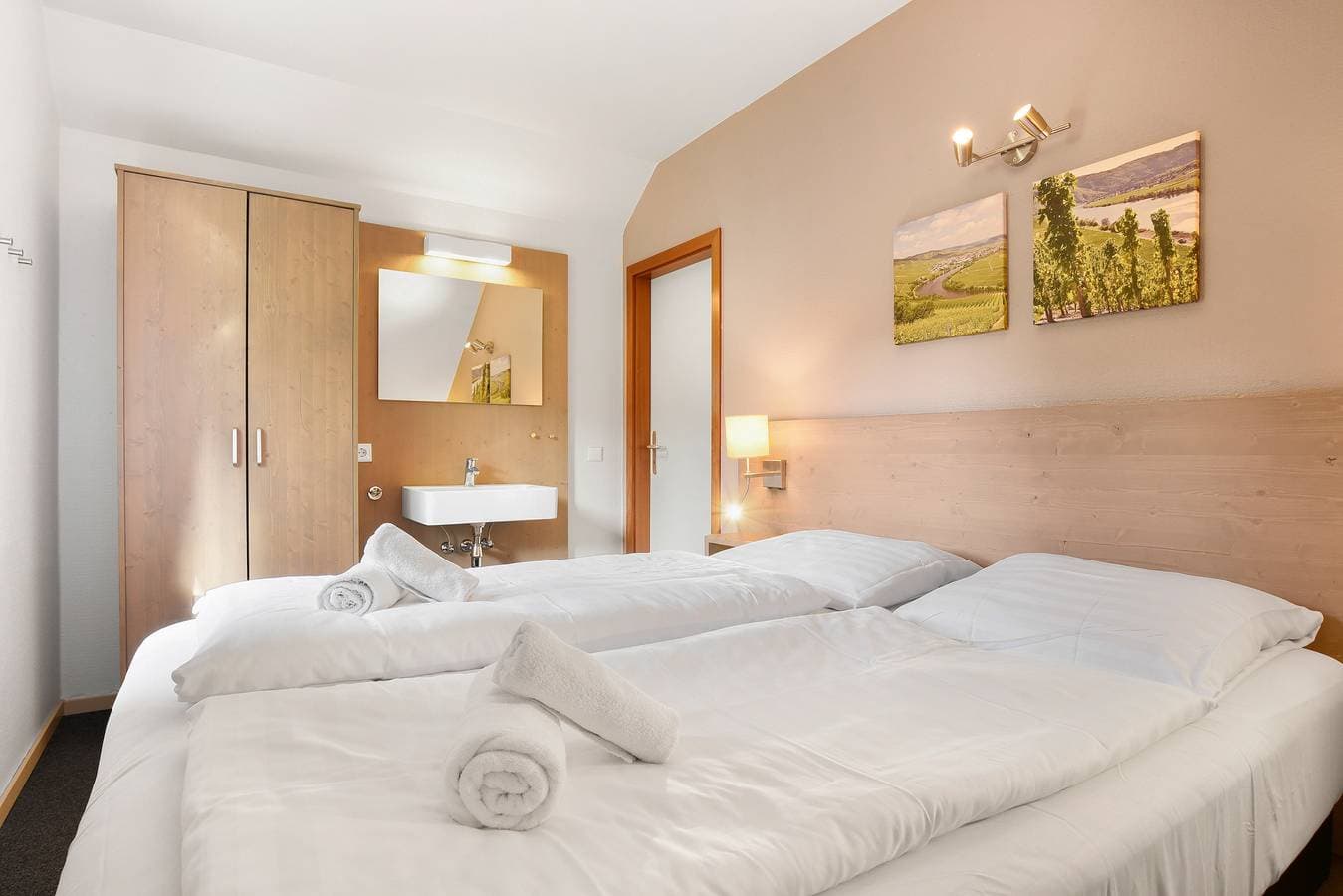 Foto 7 von 28: Bungalow für 4 Personen mit Terrasse