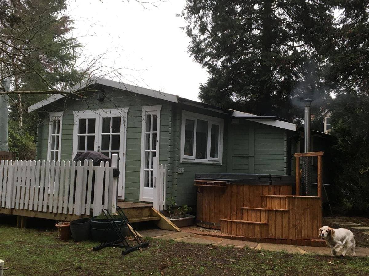 Woodland Cabin With private Wood-Fired Hot-Tub 1