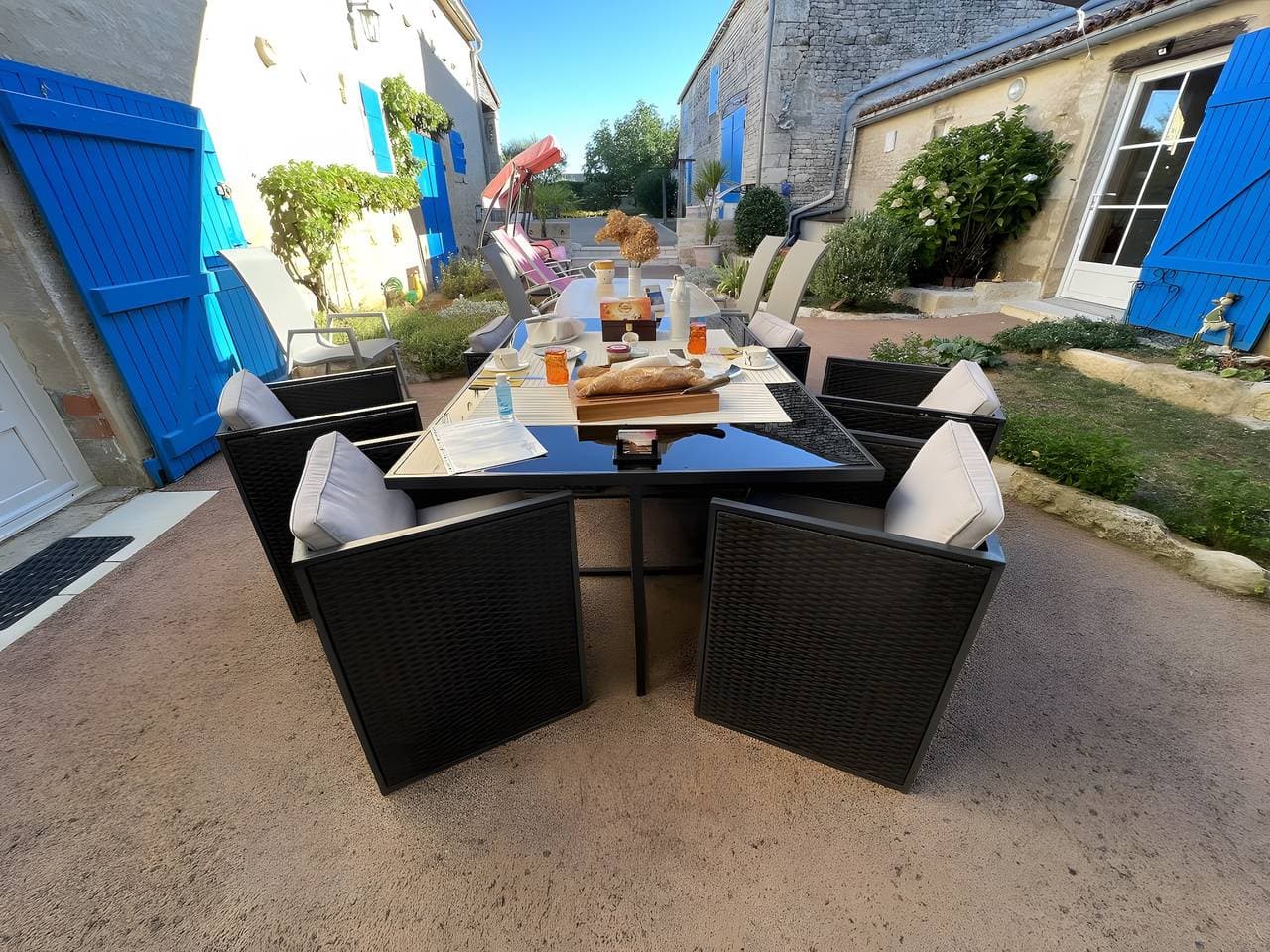 Foto 3 von 58: Gästezimmer 'Chez Jacques - Zen' mit privater Terrasse, WLAN und Klimaanlage