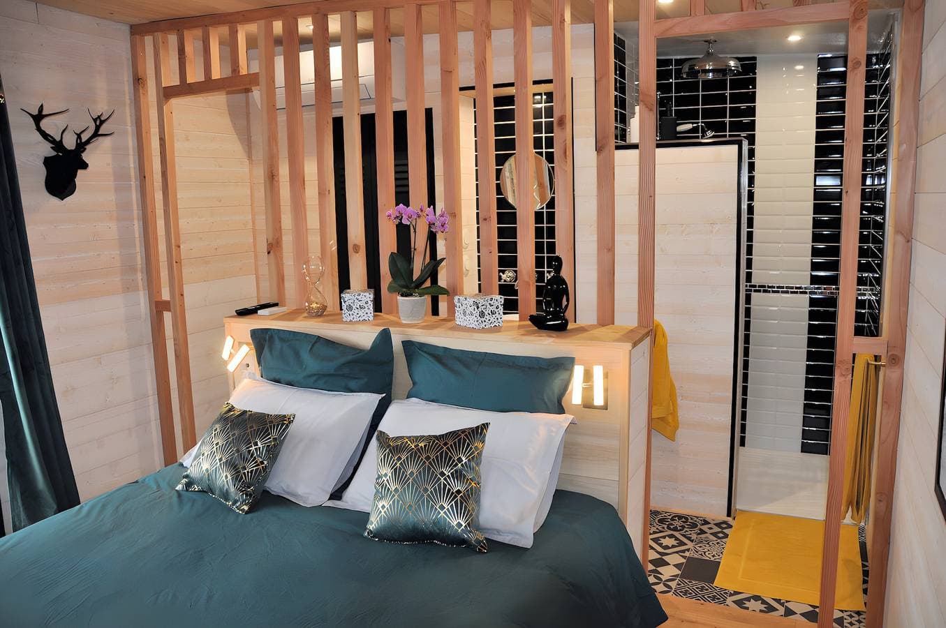Foto 4 von 16: Gästezimmer 'La Parenthèse - Chambre D'hôtes' mit Gemeinschaftsterrasse, WLAN und Klimaanlage