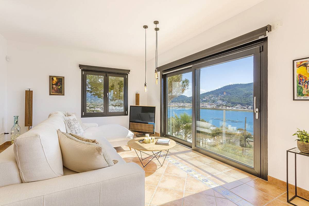 Foto 10 von 24: Villa Views Port Andratx by Balearic Villas