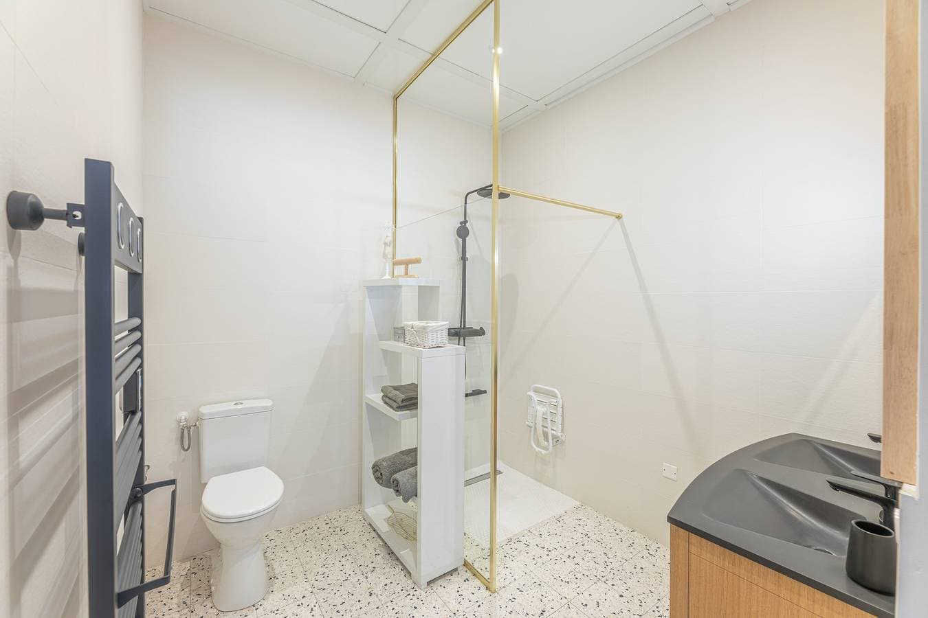 Foto 7 von 18: Ferienwohnung für 6 Personen mit Pool
