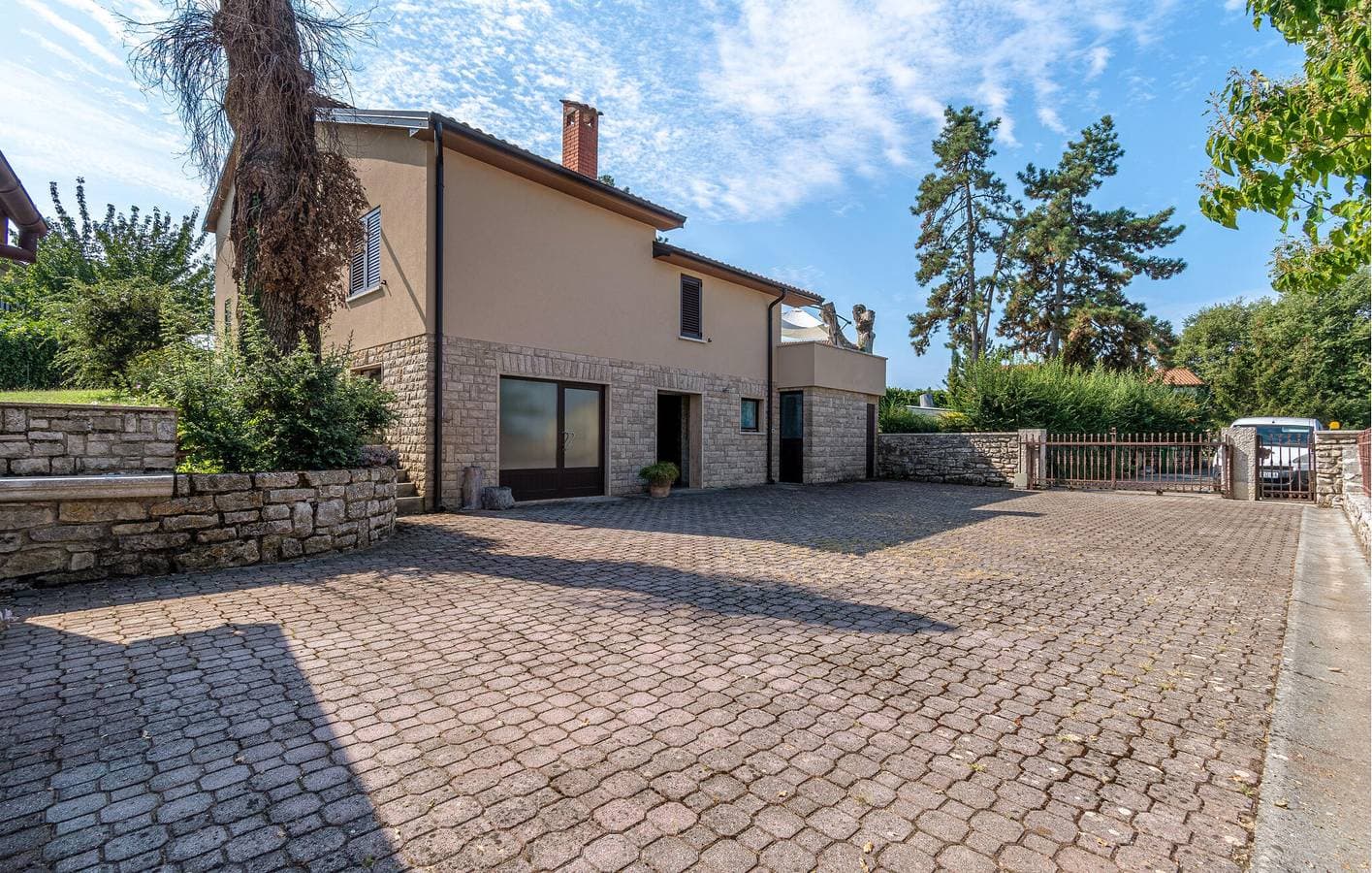 Foto 4 von 50: Modernes Apartment mit Pool in der Nähe der Sehenswürdigkeiten von Pazin