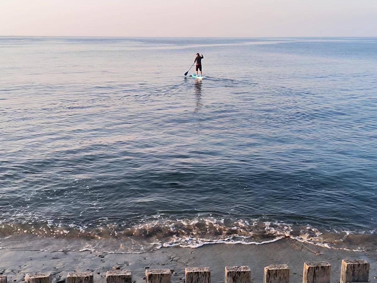 Maison atypique face à la mer, les pieds dans l'eau 1