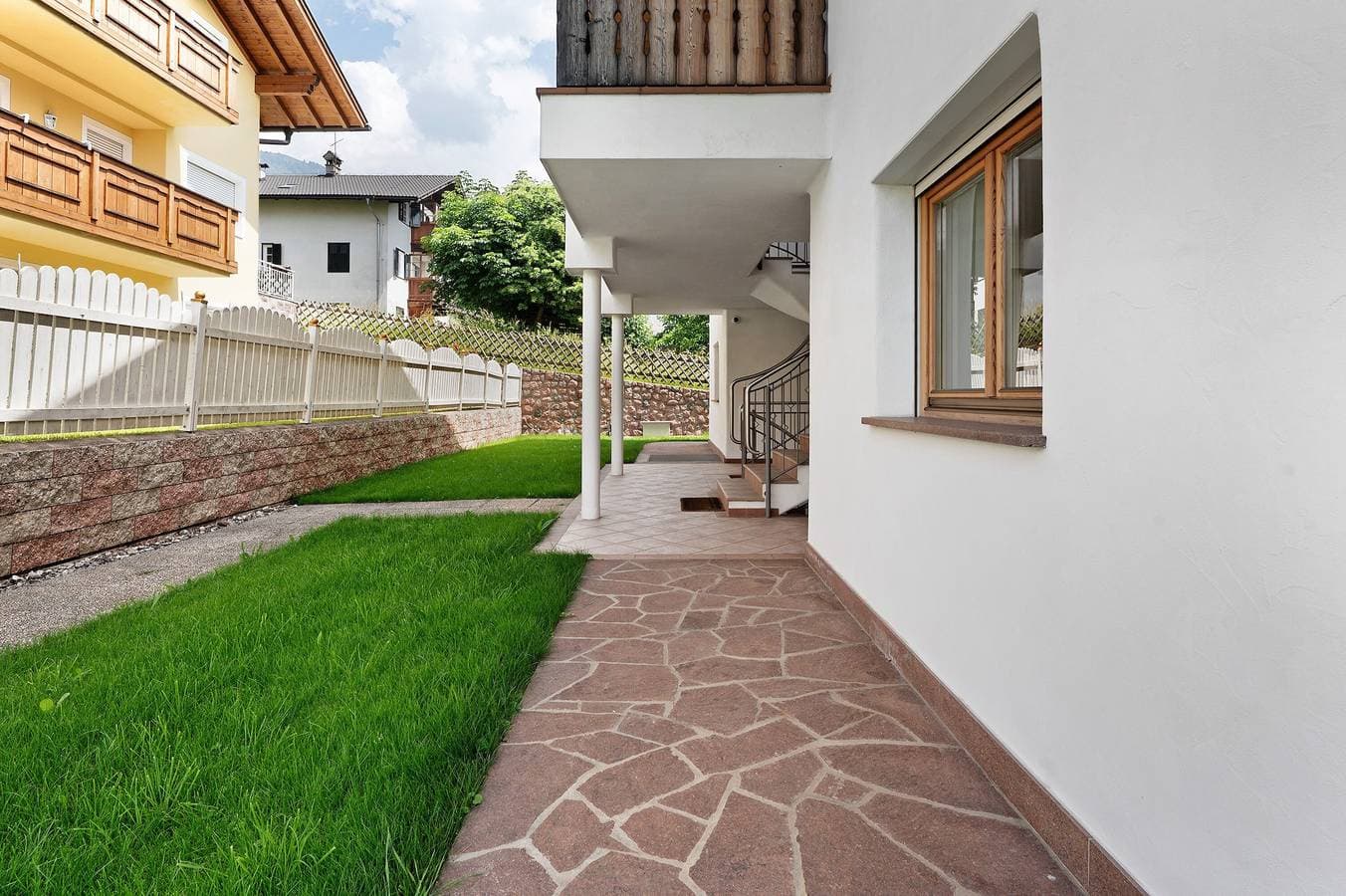 Foto 4 von 30: Ferienwohnung 'Villa Nussbaumer B' mit Bergblick, privater Terrasse und Wi-Fi