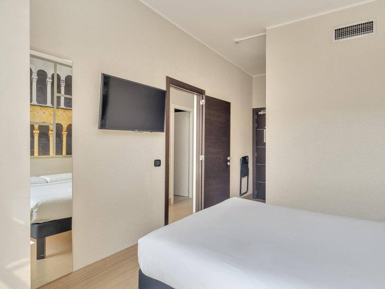 Foto 8 von 10: Standard Room with 1 Double Bed