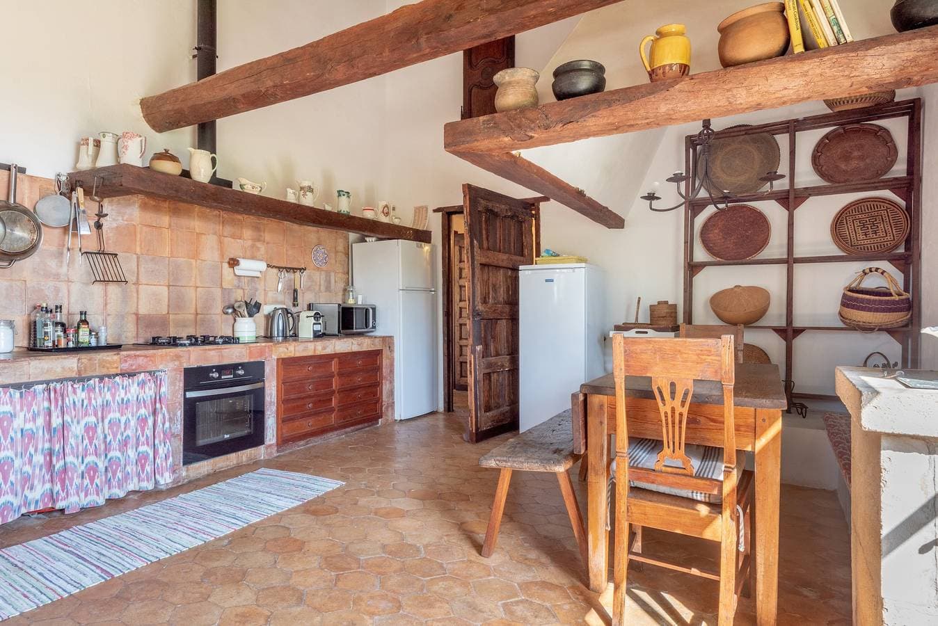 Foto 13 von 27: Traumhafte Finca mit Pool, Steingarten, Terrassen und WLAN; Parkplätze vorhanden