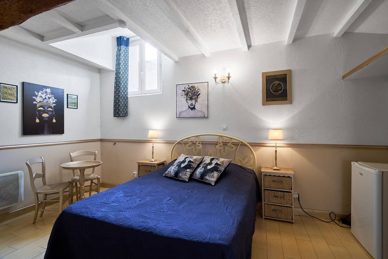 Foto 3 von 32: Périgord Elegant – Gästezimmer 'Le Pré Fleuri' mit Pool im Herzen des Ribéracois