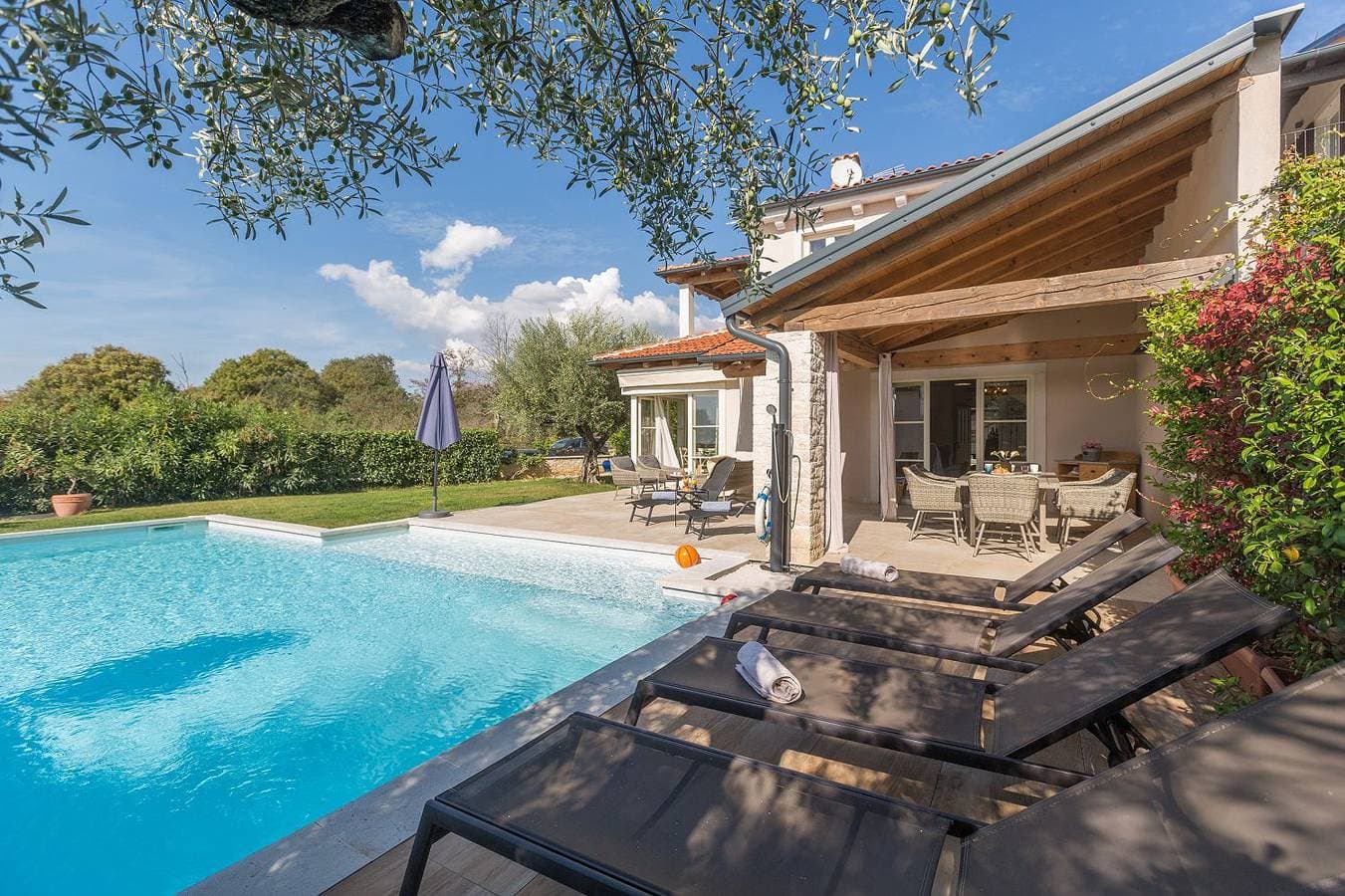 Foto 6 von 40: Malerische Villa mit Meerblick, Privatpool, Billard, Bikes, Tischtennis