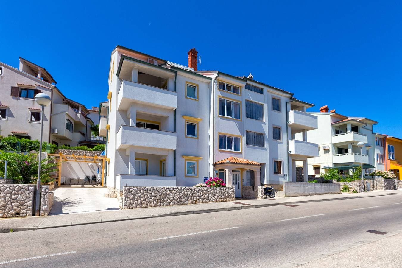 Foto 2 von 19: 1-Zimmer-Ferienwohnung mit Terrasse und Meerblick Mali Losinj, Losinj -a