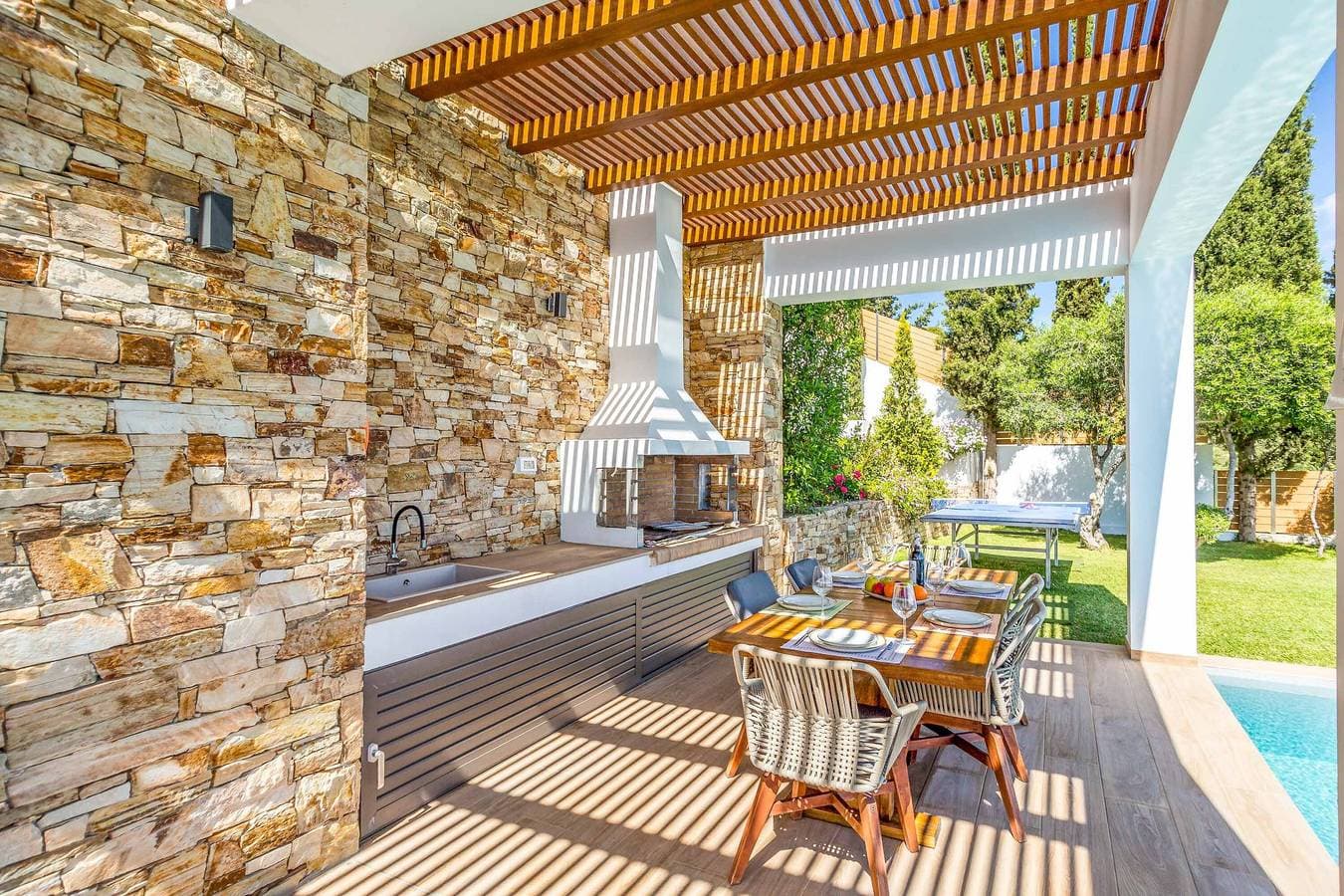 Foto 8 von 40: Villa für 6 Personen mit Terrasse