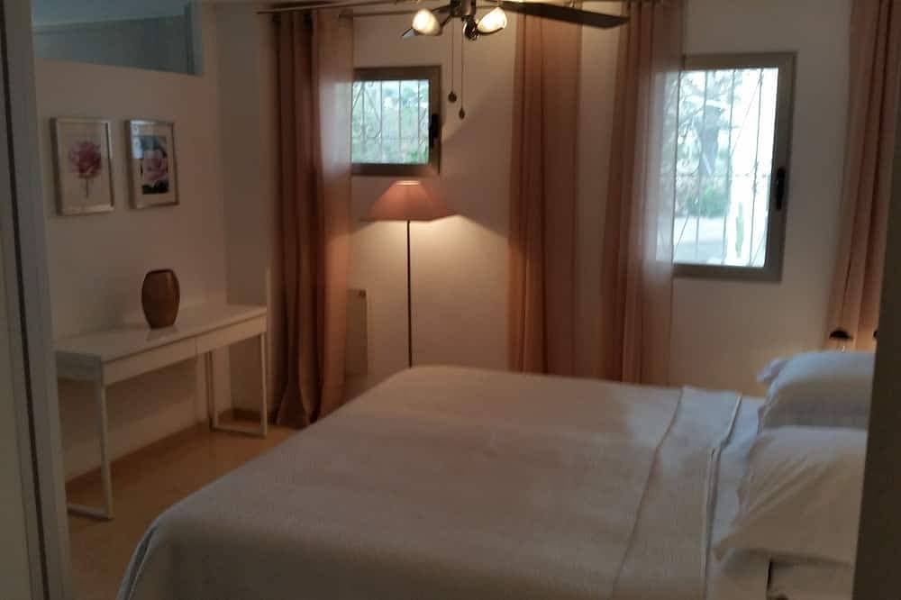 Foto 3 von 30: Beach Front Apartment \"Oden 2\" mit einem halbprivaten Strand in Altea, Spanien