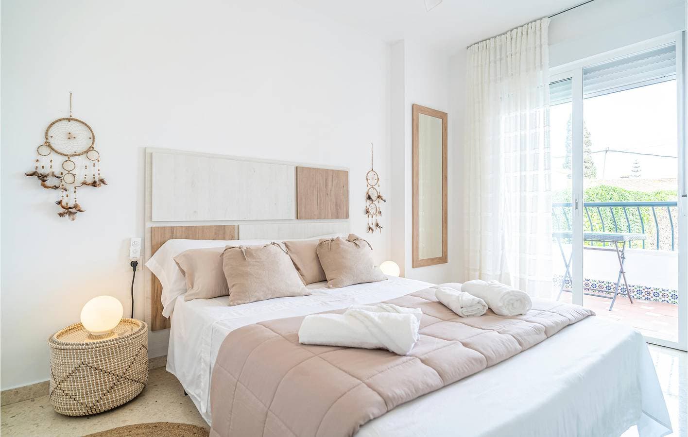 Foto 8 von 20: Apartment mit Meerblick, Parkplatz, Pool, Terrasse & WiFi