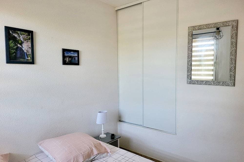 Foto 3 von 26: T2 walking distance from the beach - swimming pool & seaside getaway