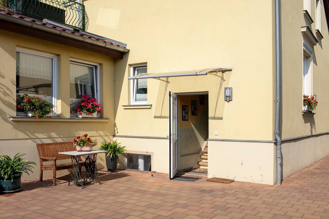 Foto 10 von 31: Ferienhaus 'Ferienhaus 75 Qm, 1 Schlafzimmer' mit privater Terrasse, Gemeinschaftsgarten und WLAN