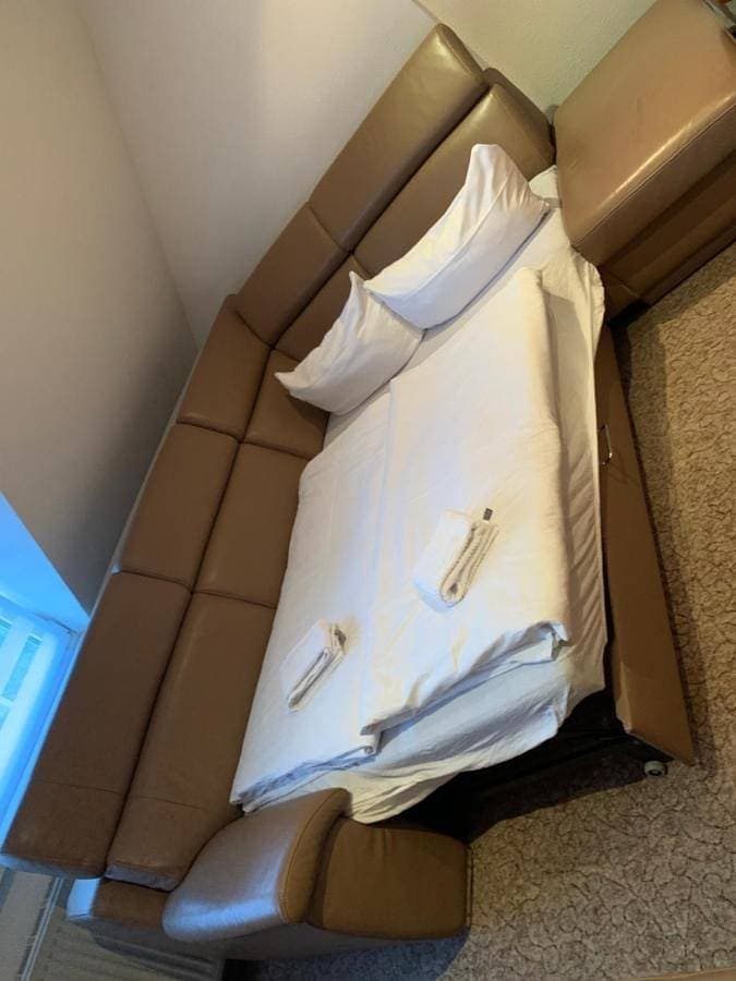 Foto 4 von 5: Twin Room