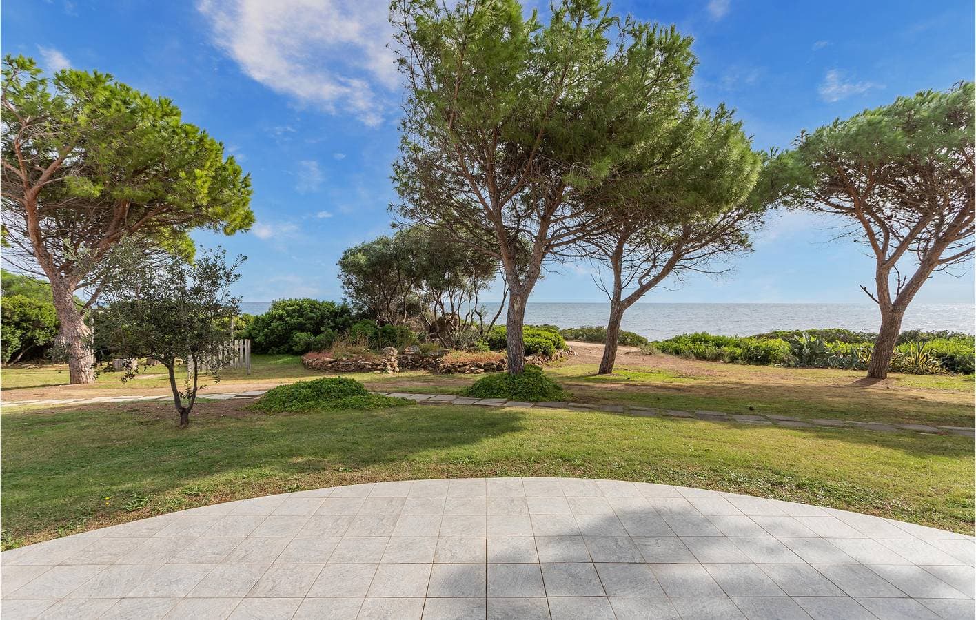 Foto 12 von 24: Kinderfreundliches Appartement am Strand mit Parkplatz