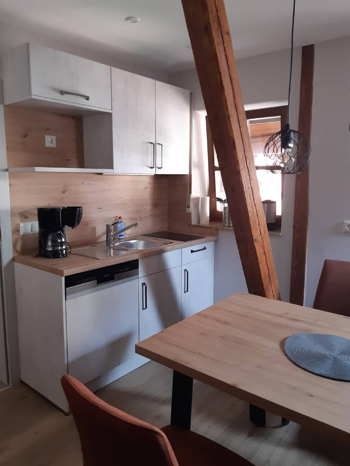 Foto 9 von 15: Weingut Engelhardt - Wohnung Bacchus mit überdachtem Balkon