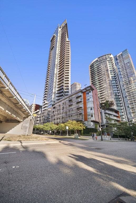 Foto 5 von 15: Luxury 1 Bedroom Apartment in Downtown Vancouver