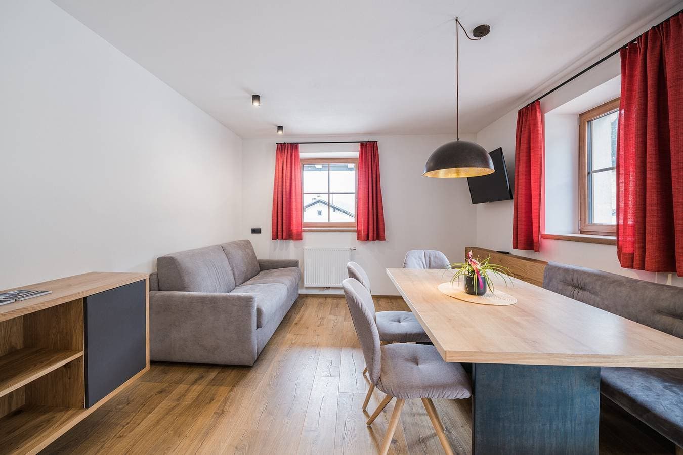 Foto 5 von 20: Ferienwohnung "Künz Dolomiten 3" mit Bergblick, Balkon & WLAN
