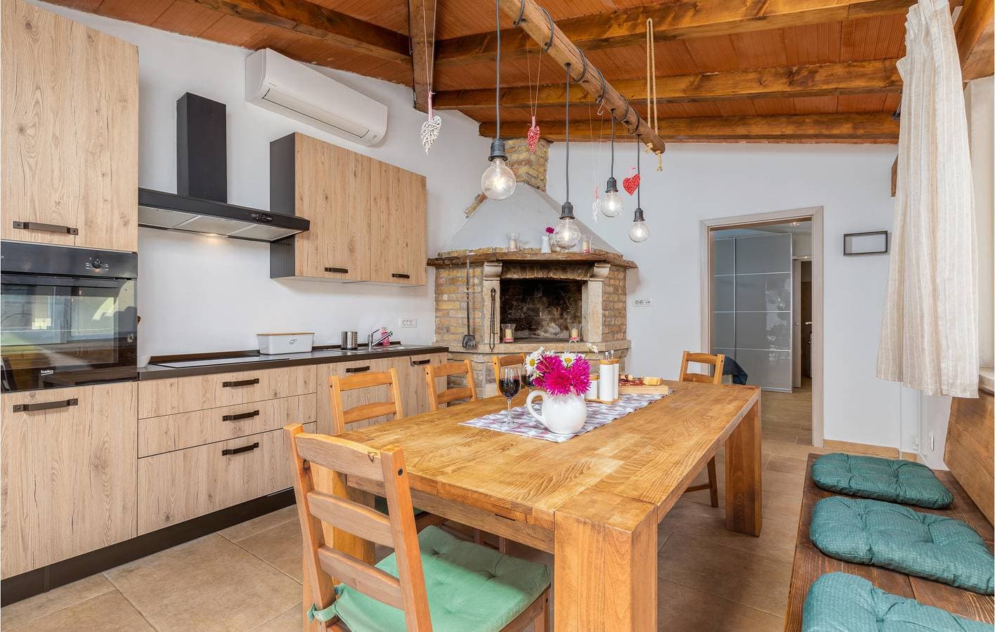 Foto 9 von 33: Gemütliche 1-Zimmer-Wohnung mit Terrasse, WLAN, Parkplatz und Klimaanlage