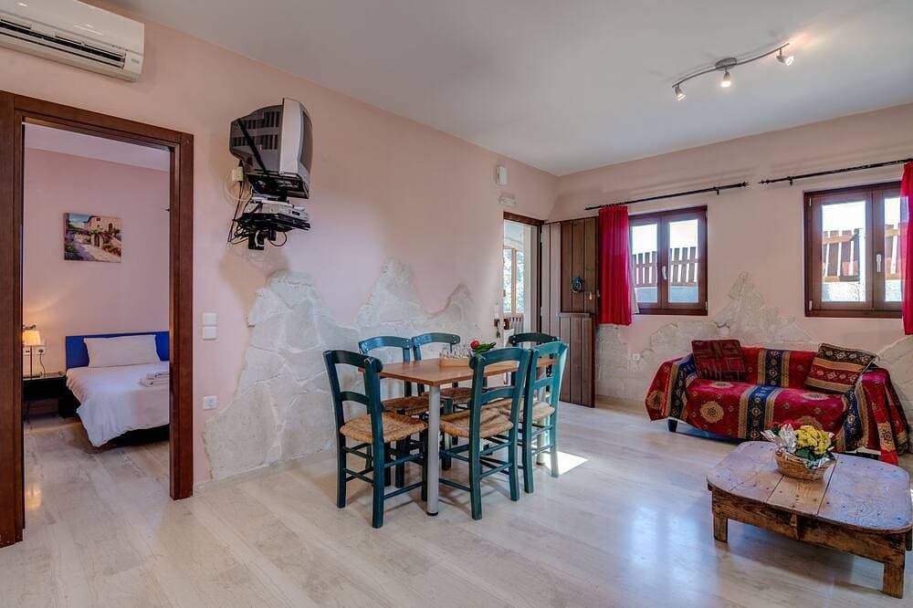 Foto 9 von 19: Makrigialos: Athena Villa mit 3 Schlafzimmern, private Pool, Meerblick, Wifi