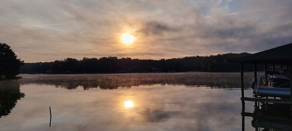 Foto 2 von 28: Smith Mountain Lake Suite