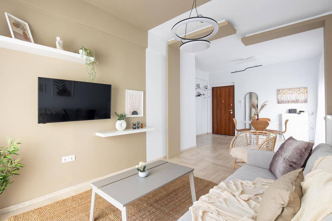 Santorini 2-Bedroom Apartment in Nea Smyrni 1