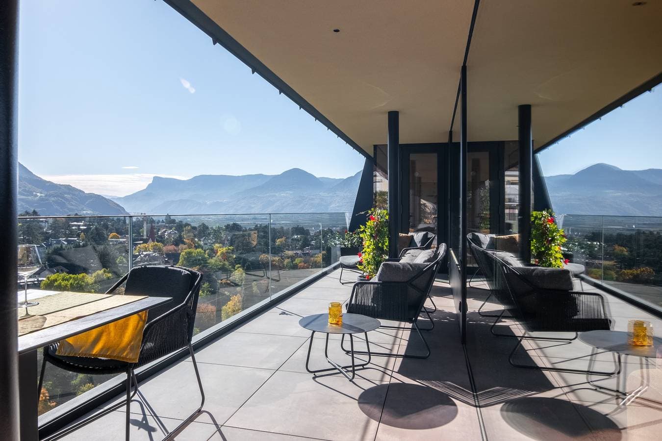 Foto 12 von 43: Ferienwohnung 'Levita Living Freiheit' mit Bergblick und privater Terrasse