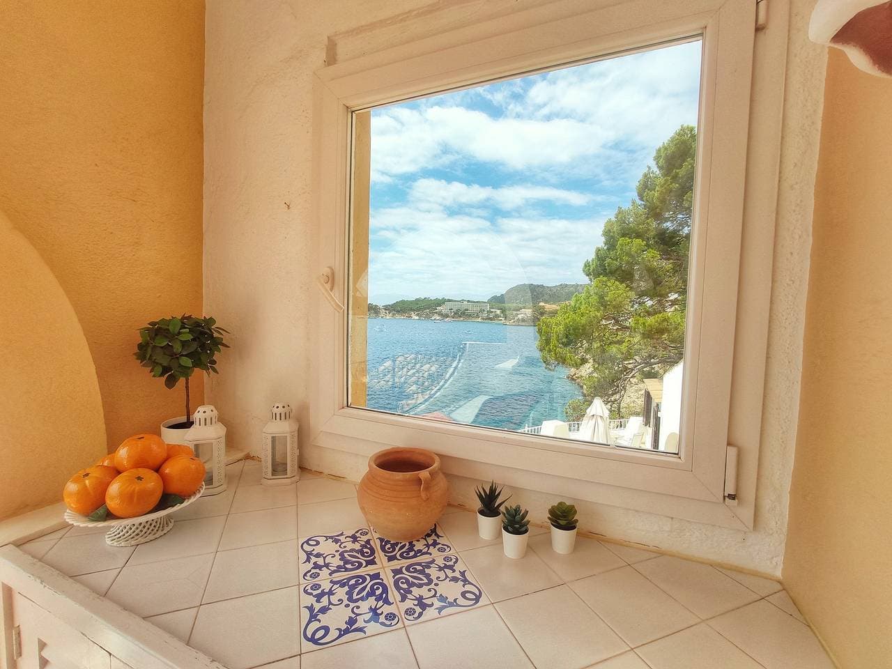 Foto 12 von 39: A3016 Meerblick-Wohnung für 4 Personen in Cala Fornells