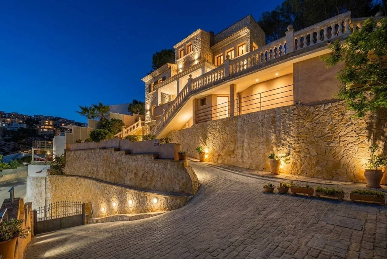 Foto 2 von 47: Llamp Sea View, Villa 5StarsHome Mallorca