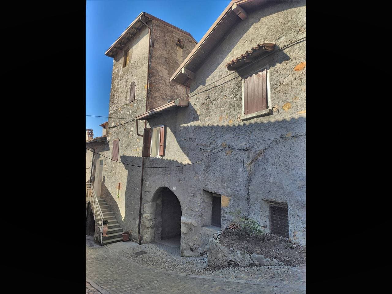 Foto 2 von 36: Ferienhaus am Lago di Iseo mit Terrasse