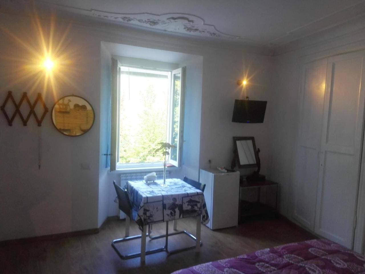 Foto 8 von 12: Double Room with Private Bathroom