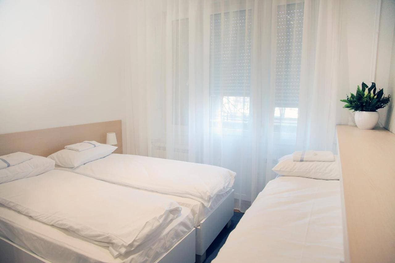 Foto 6 von 25: Double Room with Private Bathroom