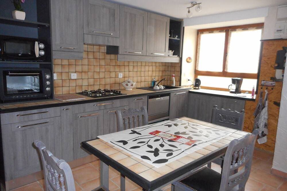 Village house 2/3 pers near Ariège hiking trails 1