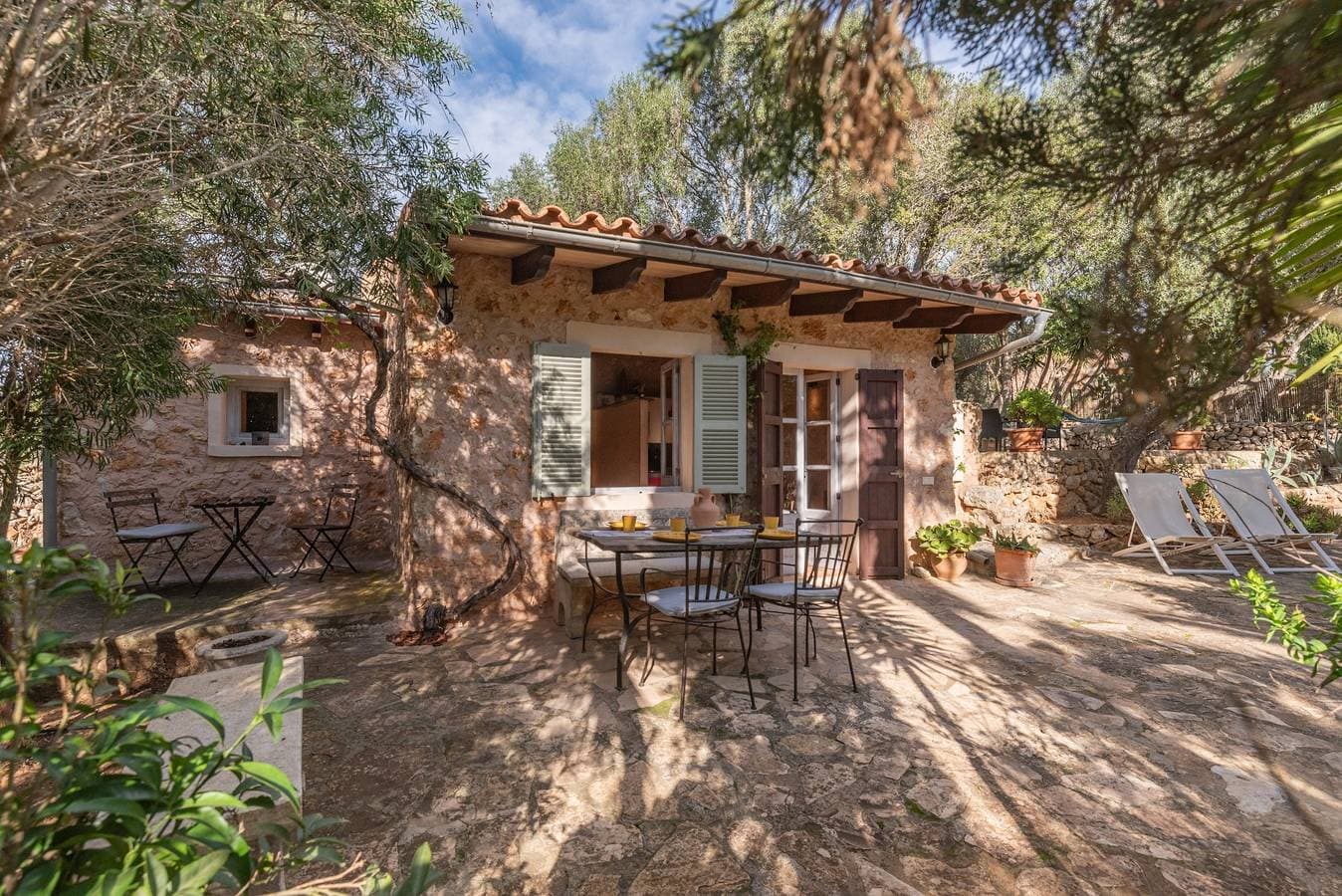 Foto 3 von 22: Ferienhaus 'Groc' mit Bergblick, Gemeinschaftspool und Wi-Fi