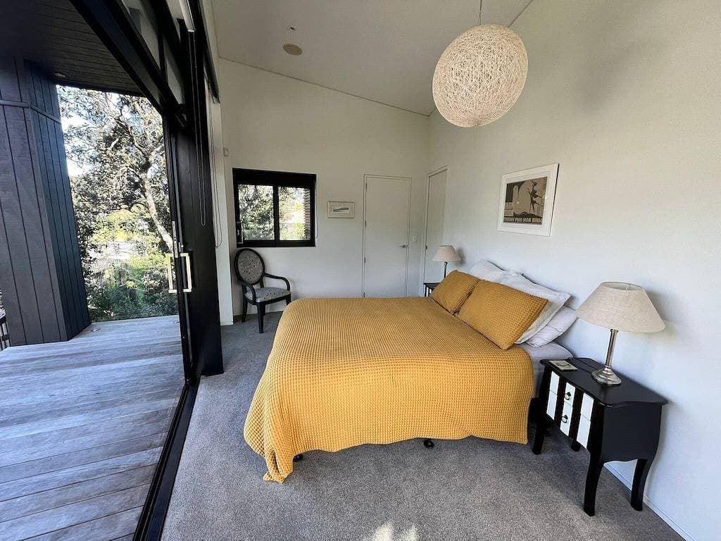 Foto 2 von 8: Moderne, große, offene 1-Zimmer-Wohnung