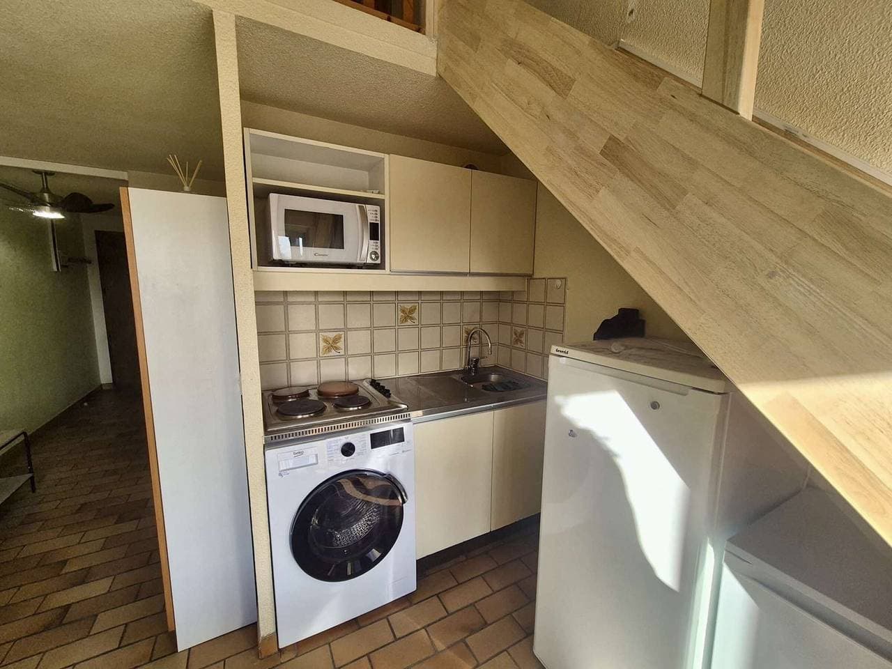 Foto 5 von 17: Klimatisierte T2 Mezzanine mit Pool und Parkplatz in Cogolin