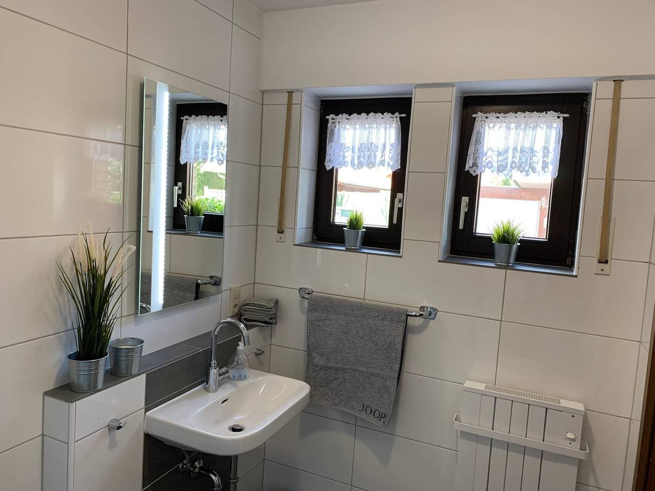 Foto 3 von 41: Ferienhaus "Wacholderhain" in Seenähe mit Garten