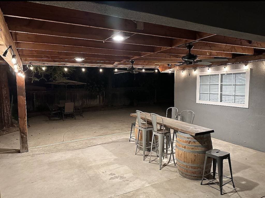 Foto 6 von 20: Cozy 3 bed/ 2 bath with a Brewery Feel Patio