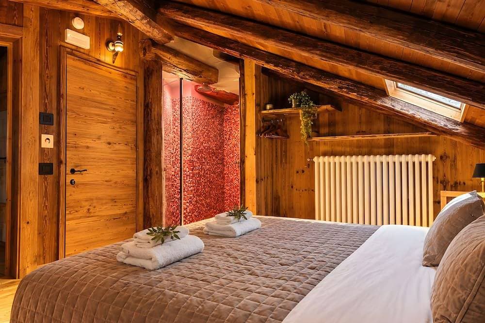 Foto 4 von 25: Zimmer „Camera Rododendro“ mit Bergblick, WLAN und Klimaanlage
