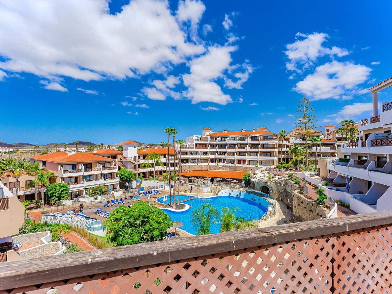 Foto 4 von 21: Appartement am Strand mit Pool, Balkon & WiFi