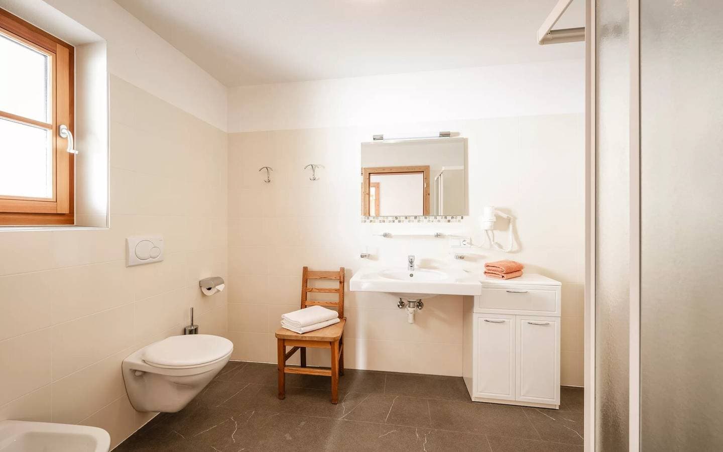 Foto 11 von 18: Ferienwohnung 'Rieplechn App Waldruhe' mit Bergblick, Gemeinschaftsgarten und Wi-Fi