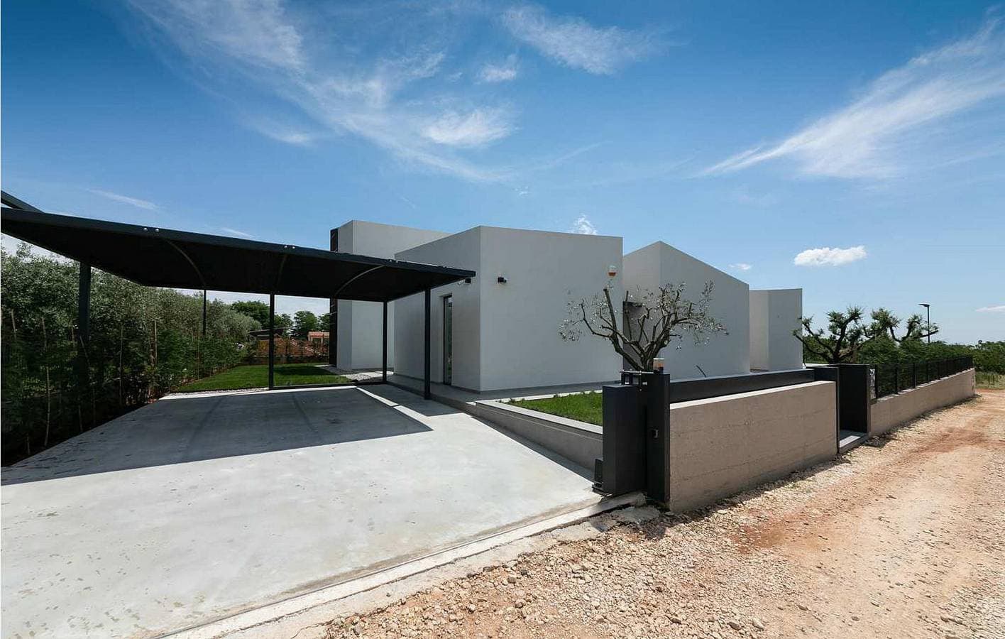 Foto 2 von 60: Gemütliche Ferienwohnung mit Pool, Terrasse und Parkplatz in der Nähe der Restaurants und Sehenswürdigkeiten von Labinci